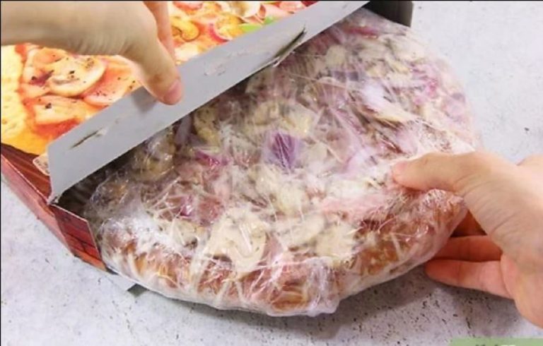 بعد شكولاطة كيندر ...السلطات المغربية يسحب بيتزا مجمدة من الأسواق بعد تسببها بوفيات في فرنسا
