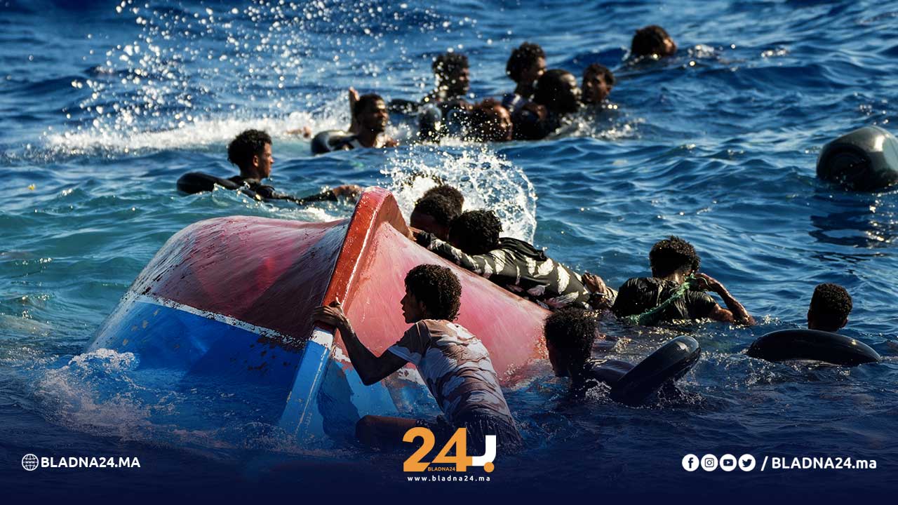 قارب الهجرة