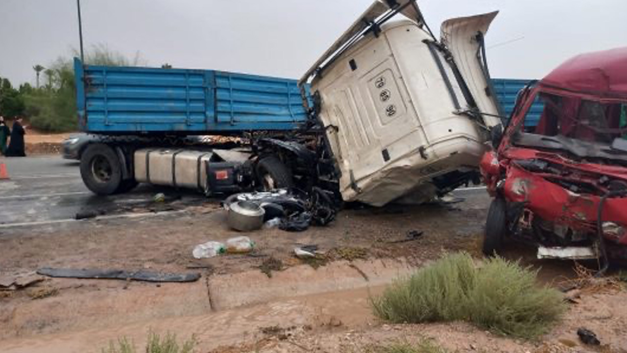 A woman was killed and 6 others were injured in a serious traffic accident in Marrakesh3