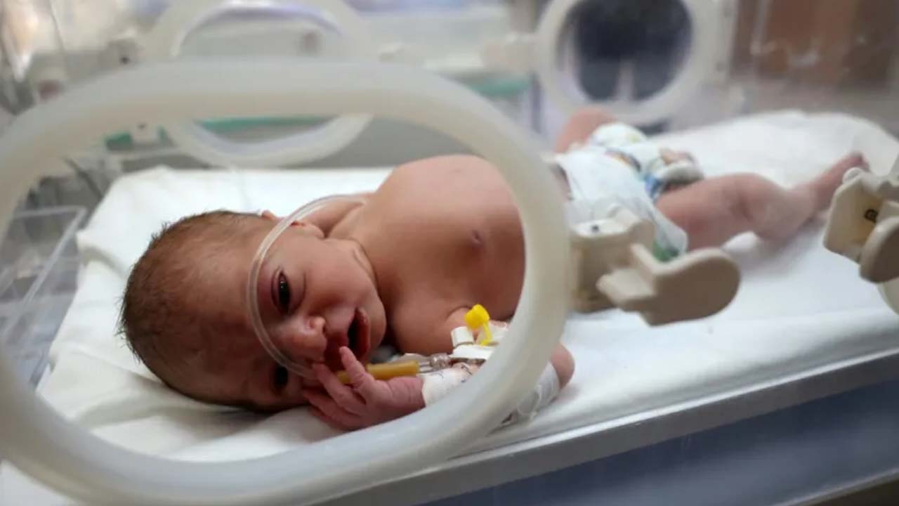 Baby rescued from mothers womb after being killed in Israeli airstrike on Gaza