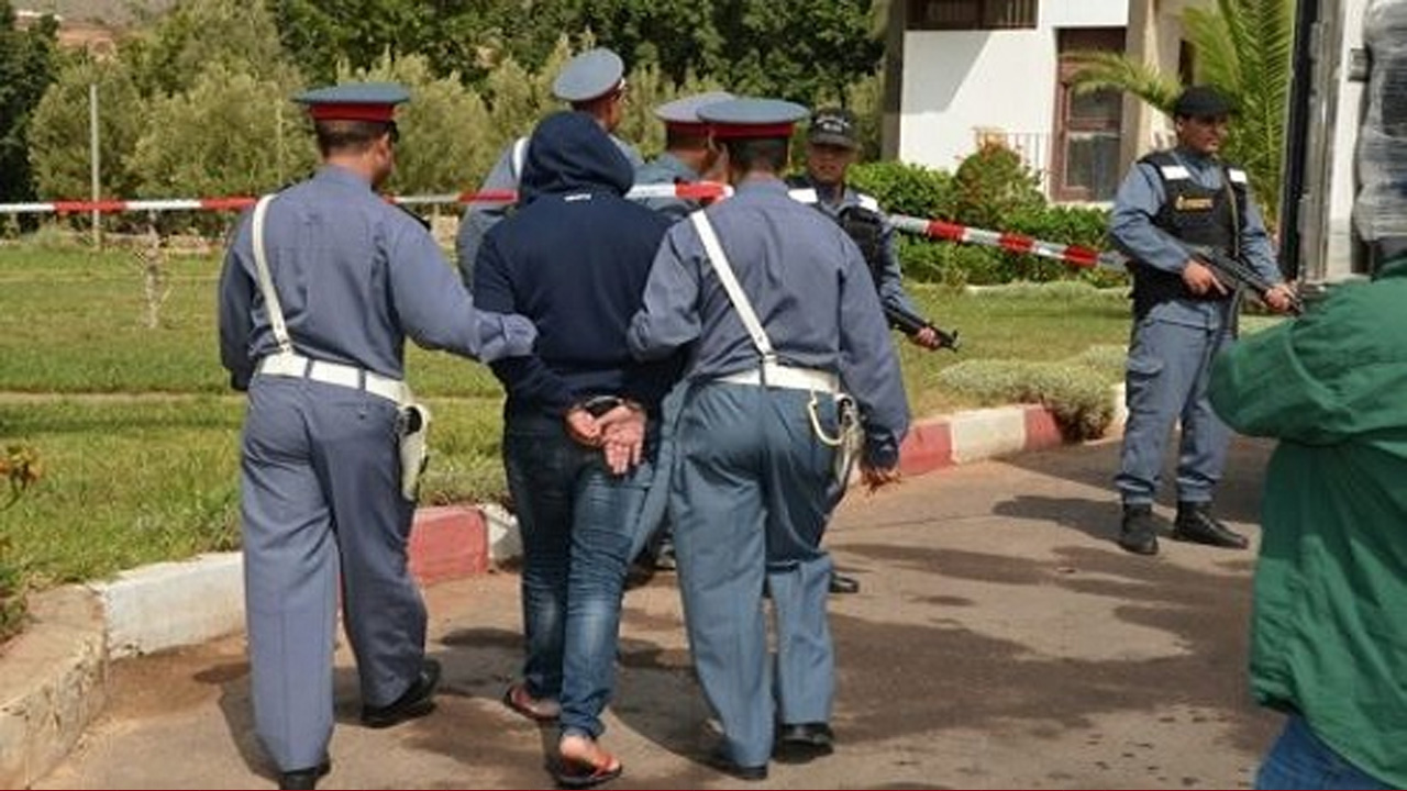 Asfi gendarmerie arrests three minors